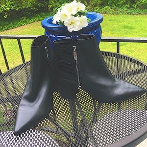 Marc Fisher Black Leather Ankle Boots1/2 SnakeSkin And 1/2 Smooth Leather Size 9